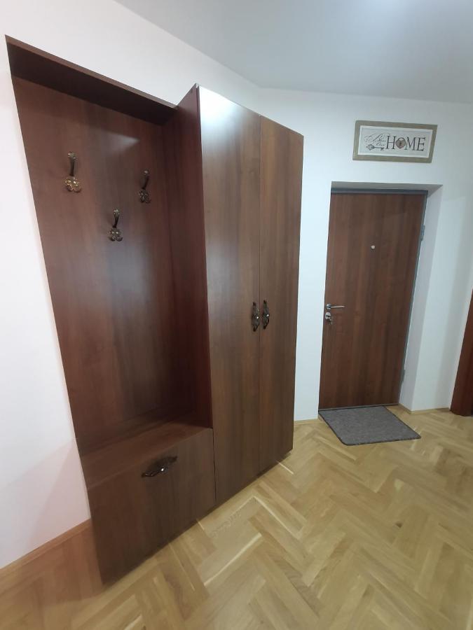 M Apartment